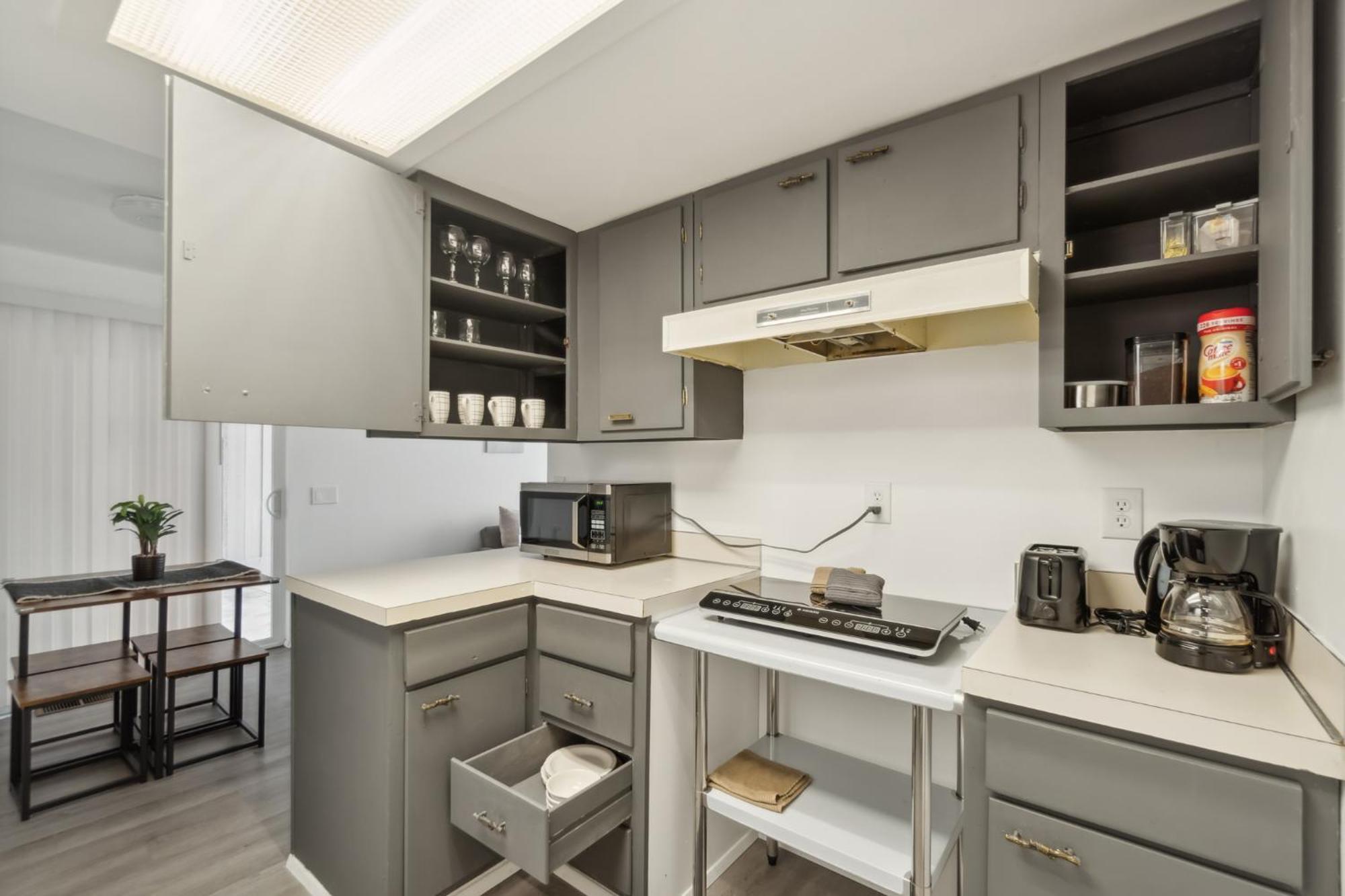 Central Bellevue House المظهر الخارجي الصورة
